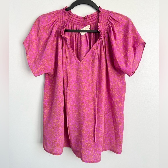 Rungolee Size S • Pink Aspen Elegant Silk Short Sleeve Blouse. - Picture 1 of 3